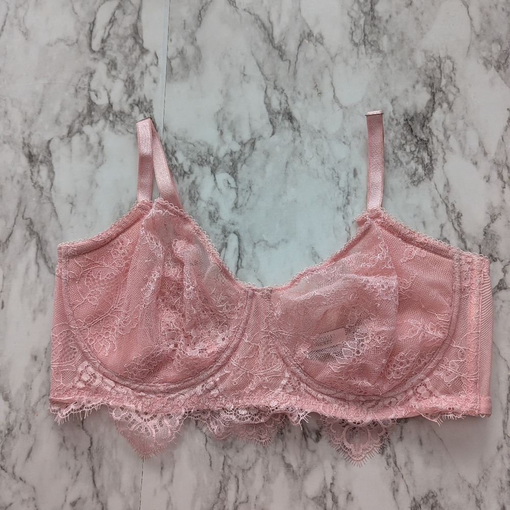 Victoria's Secret Pink Lace Bra size 38DD